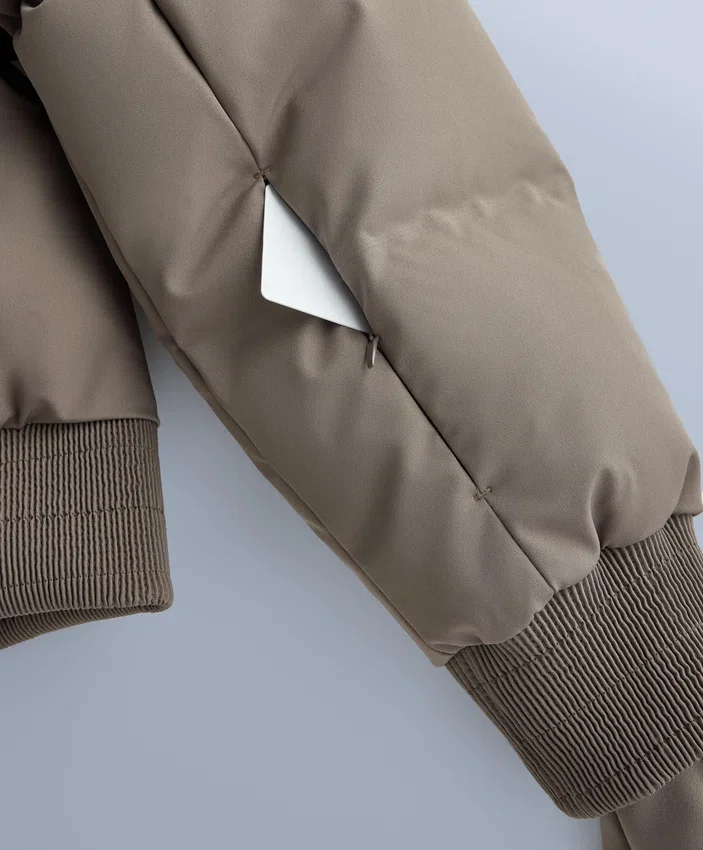 Veste de ski Minardi Piume imperméable, 80 % duvet et 20 % plumes Veste de ski Minardi Piume imperméable, 80 % duvet et 20 % plumes