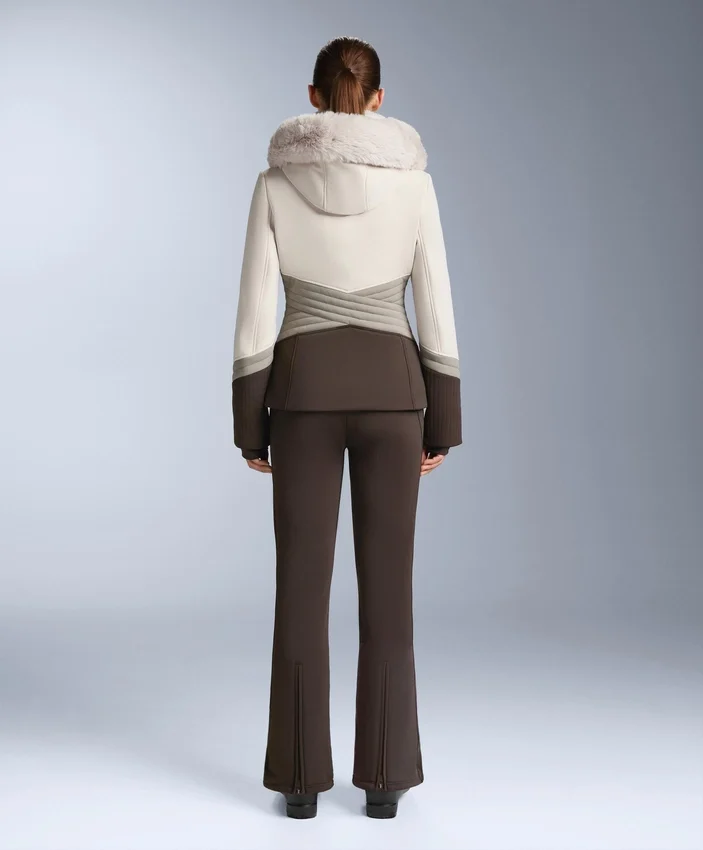 Veste de ski Primaloft® color block ultra-ajustée et résistante à l’eau Veste de ski Primaloft® color block ultra-ajustée et résistante à l’eau