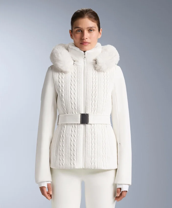 Veste de ski Primaloft® coupe ultra-ajustée et résistante à l’eau Veste de ski Primaloft® coupe ultra-ajustée et résistante à l’eau