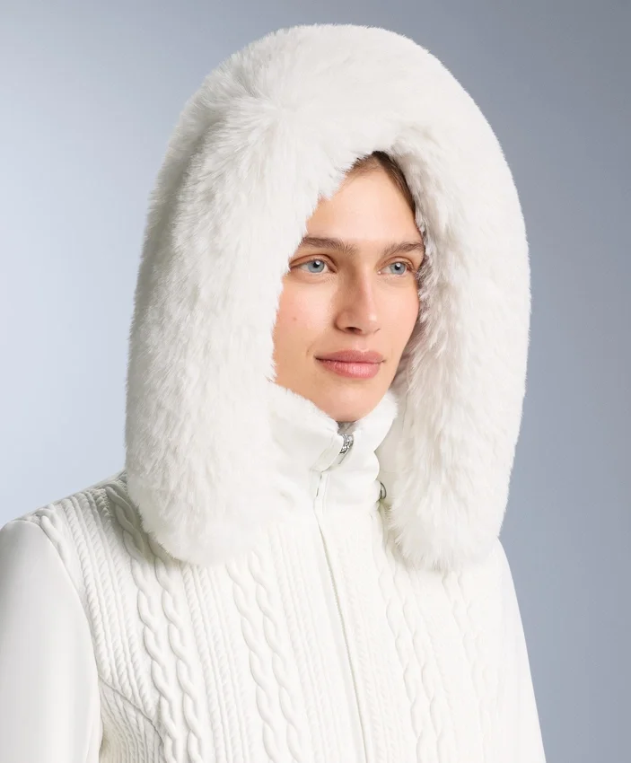 Veste de ski Primaloft® coupe ultra-ajustée et résistante à l’eau Veste de ski Primaloft® coupe ultra-ajustée et résistante à l’eau
