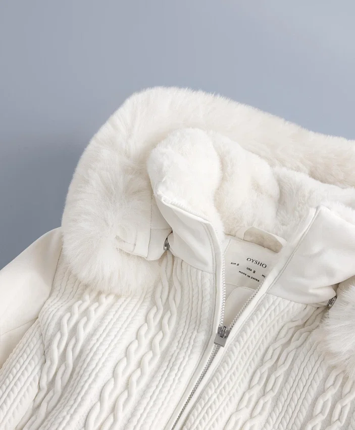 Veste de ski Primaloft® coupe ultra-ajustée et résistante à l’eau Veste de ski Primaloft® coupe ultra-ajustée et résistante à l’eau
