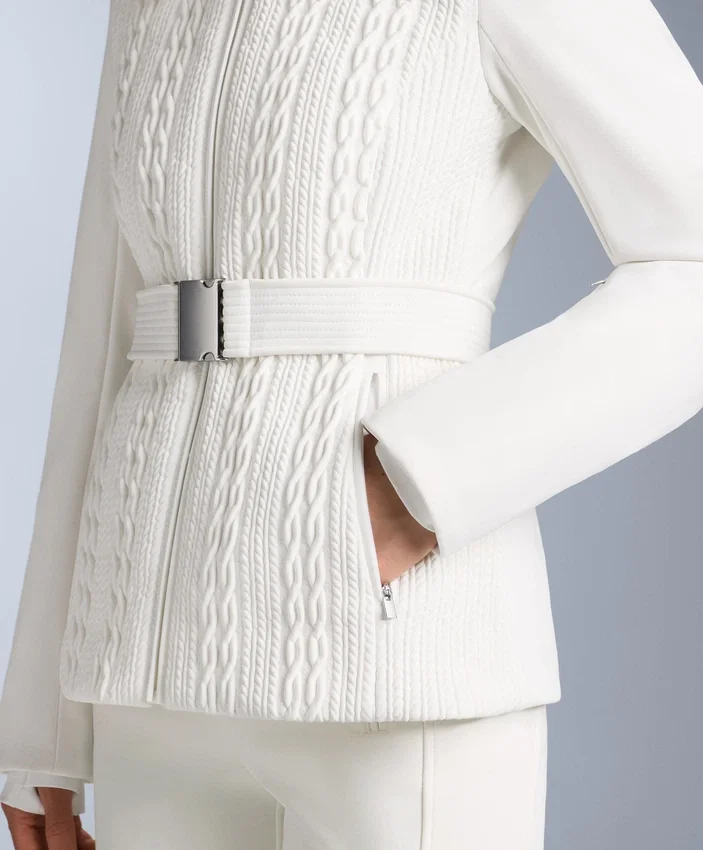 Veste de ski Primaloft® coupe ultra-ajustée et résistante à l’eau Veste de ski Primaloft® coupe ultra-ajustée et résistante à l’eau