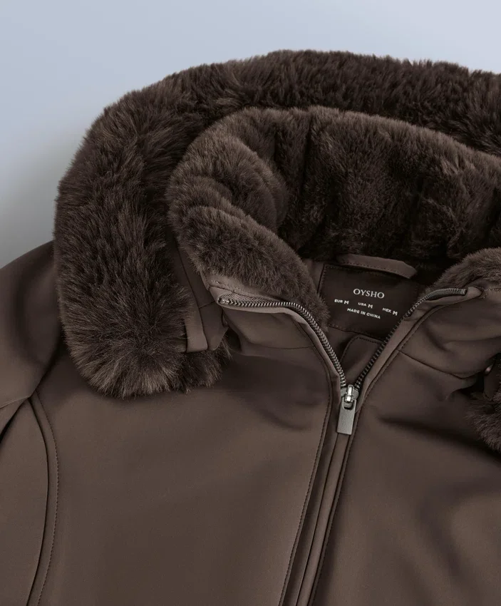 Veste de ski Primaloft® imperméable, coupe ultra-ajustée Veste de ski Primaloft® imperméable, coupe ultra-ajustée