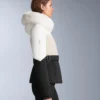 Veste de ski rembourrée Primaloft® color block à coupe ultra-ajustée et résistante à l’eau Veste de ski rembourrée Primaloft® color block à coupe ultra-ajustée et résistante à l’eau