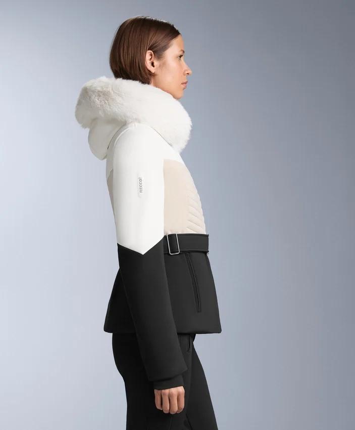 Veste de ski rembourrée Primaloft® color block à coupe ultra-ajustée et résistante à l’eau Veste de ski rembourrée Primaloft® color block à coupe ultra-ajustée et résistante à l’eau