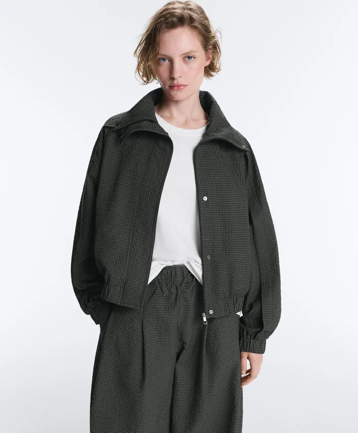 Veste de survêtement en nylon à carreaux déperlant Veste de survêtement en nylon à carreaux déperlant