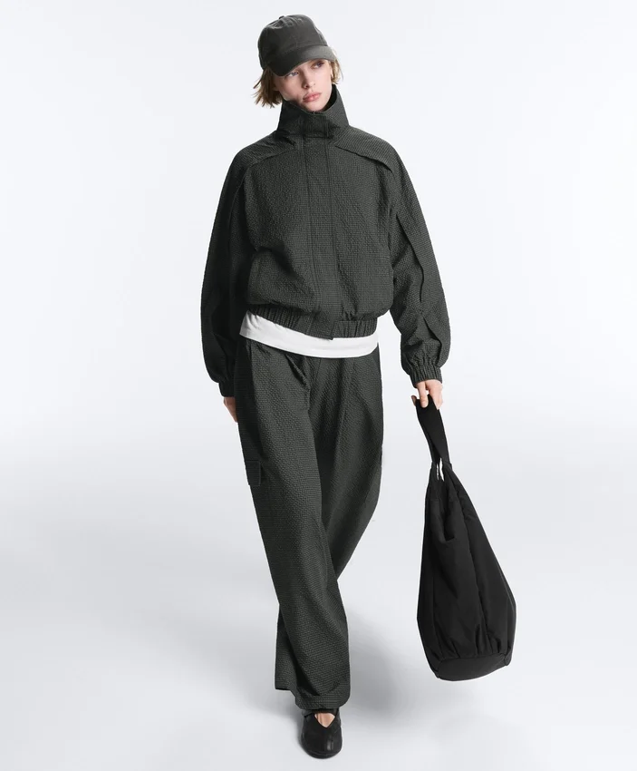 Veste de survêtement en nylon à carreaux déperlant Veste de survêtement en nylon à carreaux déperlant