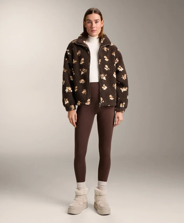 Veste en imitation peaux lainées à imprimé floral Veste en imitation peaux lainées à imprimé floral
