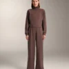 Pantalon droit à jambes larges en modal brossé Pantalon droit à jambes larges en modal brossé