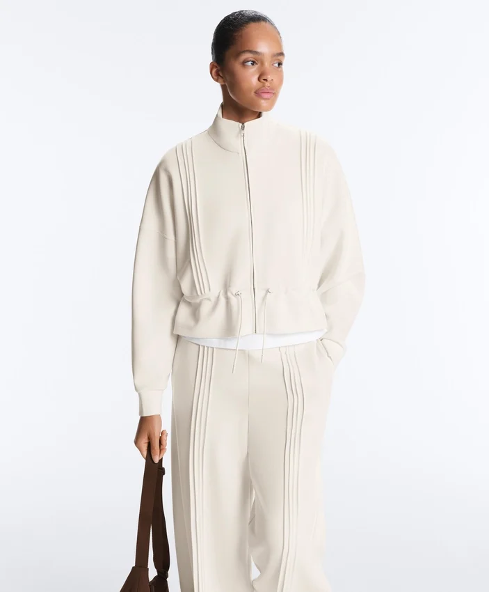 Veste en modal Soft Touch avec bordures côtelées Veste en modal Soft Touch avec bordures côtelées