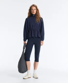 Veste en modal Soft Touch avec taille ajustable et col montant