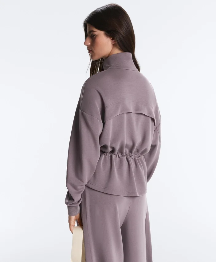 Veste en modal Soft Touch avec taille ajustable et col montant Veste en modal Soft Touch avec taille ajustable et col montant