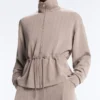 Veste en modal Soft Touch avec taille ajustable et col montant Veste en modal Soft Touch avec taille ajustable et col montant