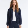 Veste en modal Soft Touch avec taille ajustable et col montant Veste en modal Soft Touch avec taille ajustable et col montant
