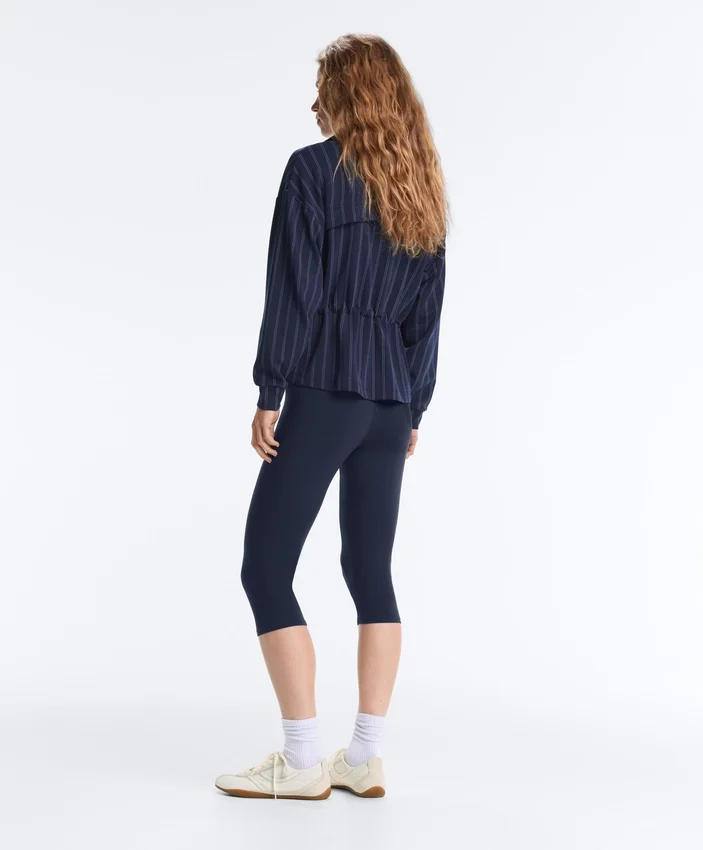 Veste en modal Soft Touch avec taille ajustable et col montant Veste en modal Soft Touch avec taille ajustable et col montant