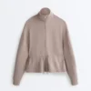 Veste en modal Soft Touch avec taille ajustable et col montant Veste en modal Soft Touch avec taille ajustable et col montant