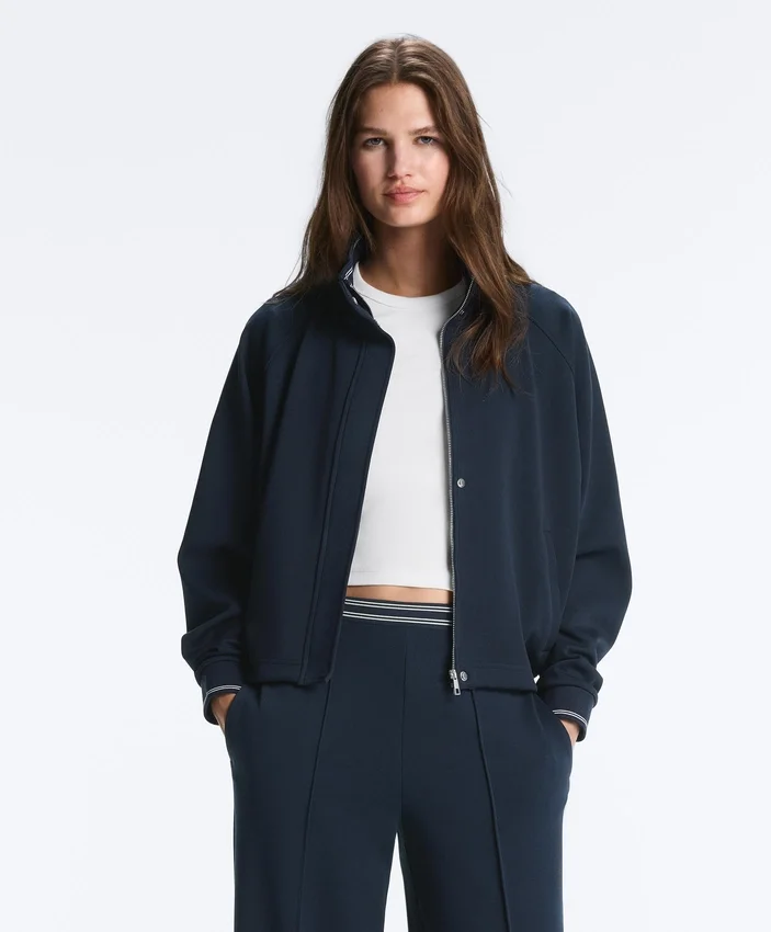 Veste en piqué avec passepoil contrasté en coton Veste en piqué avec passepoil contrasté en coton