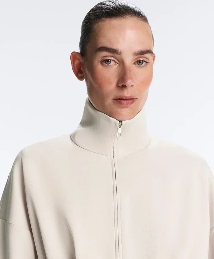 Veste en piqué de coton avec ceinture Veste en piqué de coton avec ceinture