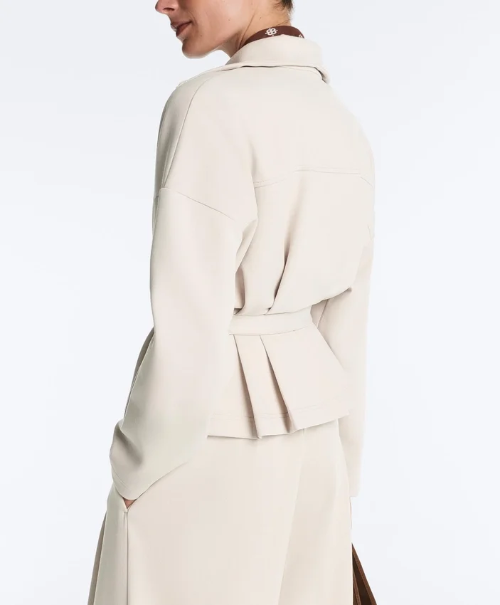 Veste en piqué de coton avec ceinture Veste en piqué de coton avec ceinture