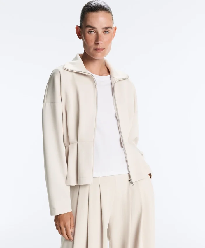 Veste en piqué de coton avec ceinture Veste en piqué de coton avec ceinture