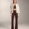 Veste en tricot avec fermeture éclair contrastée Veste en tricot avec fermeture éclair contrastée