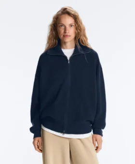 Veste en tricot à col montant