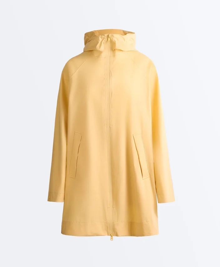 Veste imperméable 10K ultra-légère et compacte Veste imperméable 10K ultra-légère et compacte