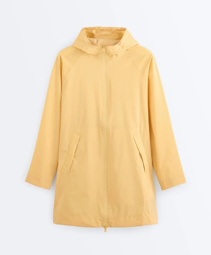Veste imperméable 10K ultra-légère et compacte Veste imperméable 10K ultra-légère et compacte