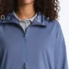 Veste imperméable 10K ultra-légère et compacte Veste imperméable 10K ultra-légère et compacte