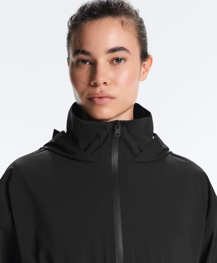 Veste imperméable 10K ultra-légère et compacte Veste imperméable 10K ultra-légère et compacte