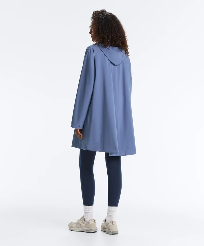 Veste imperméable 10K ultra-légère et compacte Veste imperméable 10K ultra-légère et compacte