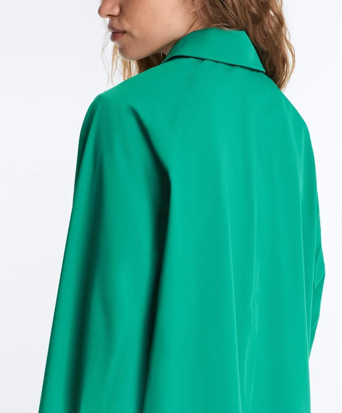 Veste imperméable ultra-légère 10K, longueur mi-longue Veste imperméable ultra-légère 10K, longueur mi-longue