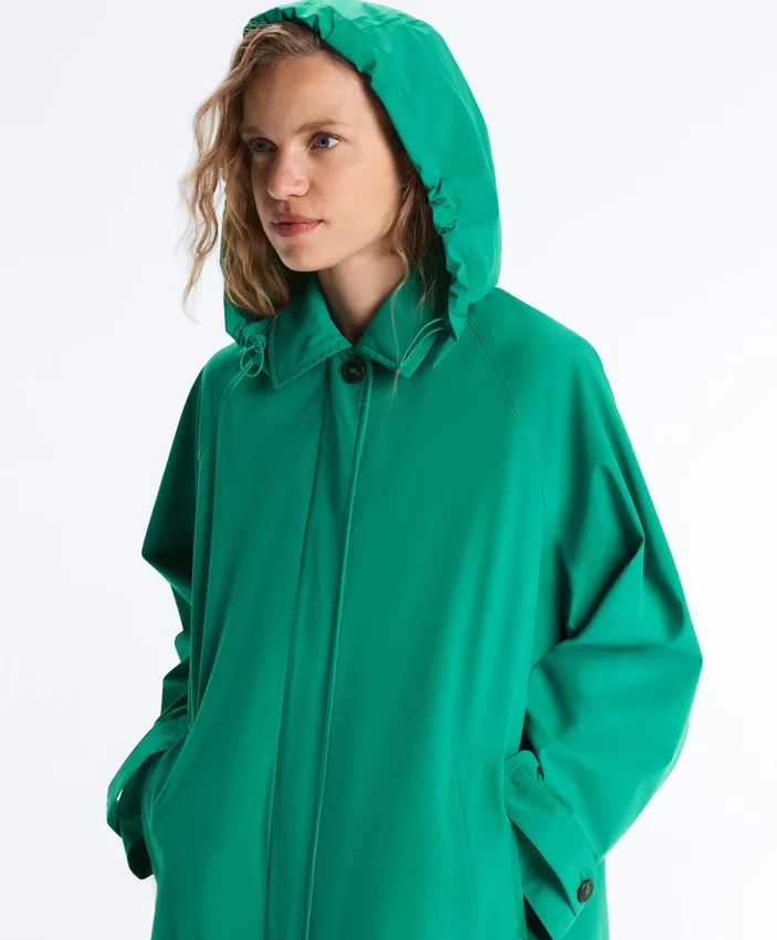 Veste imperméable ultra-légère 10K, longueur mi-longue Veste imperméable ultra-légère 10K, longueur mi-longue