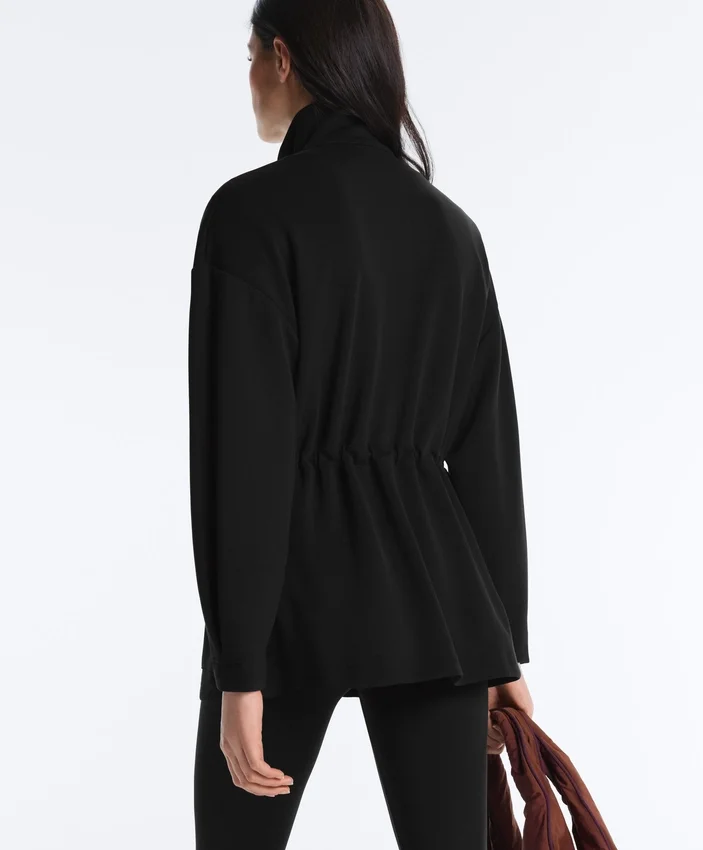 Veste longue avec poches en modal et au toucher Soft Touch Veste longue avec poches en modal et au toucher Soft Touch