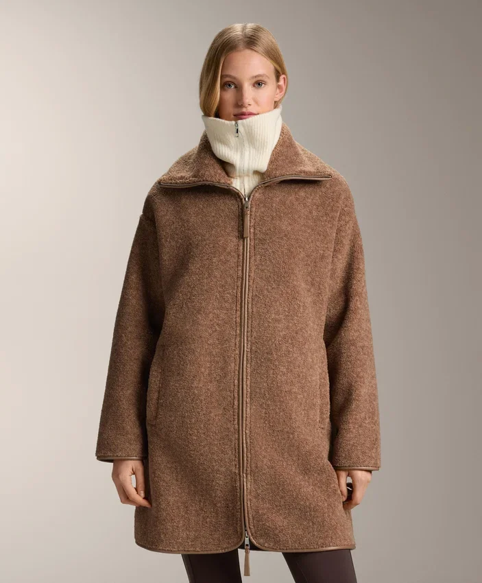 Veste longue en imitation peaux lainées Veste longue en imitation peaux lainées