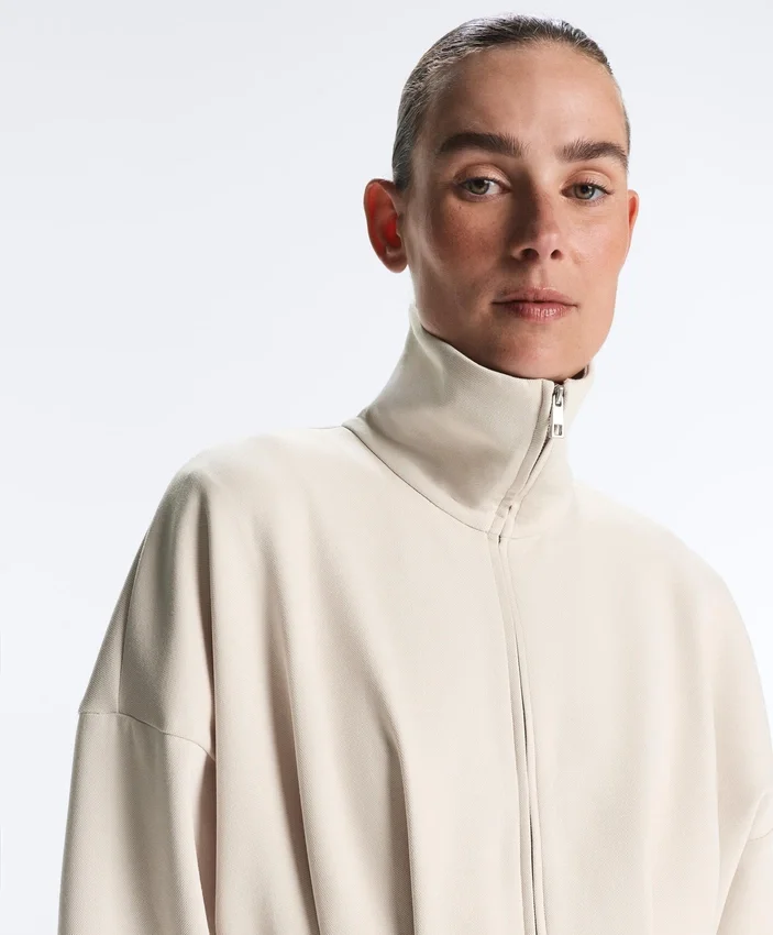Veste longue en piqué de coton avec ceinture Veste longue en piqué de coton avec ceinture