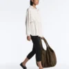 Veste longue à fines rayures avec taille ajustable et modal Soft Touch Veste longue à fines rayures avec taille ajustable et modal Soft Touch