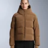 Veste matelassée en satin 80 % duvet et 20 % plumes Minardi Piume Ski, résistante à l’eau Veste matelassée en satin 80 % duvet et 20 % plumes Minardi Piume Ski, résistante à l’eau
