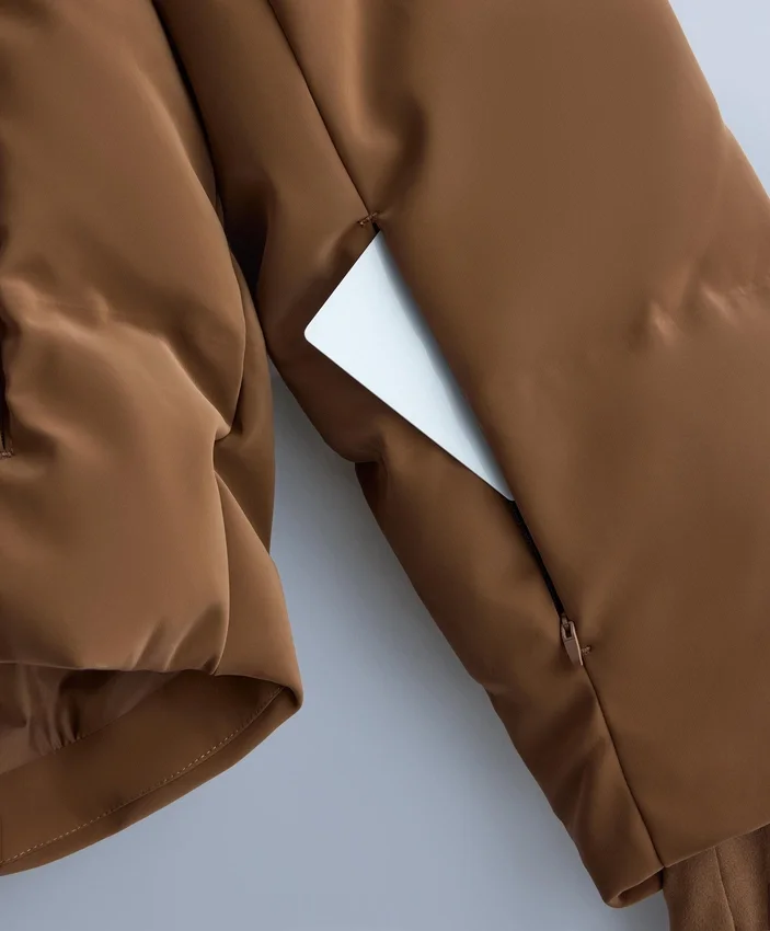 Veste matelassée en satin 80 % duvet et 20 % plumes Minardi Piume Ski, résistante à l’eau Veste matelassée en satin 80 % duvet et 20 % plumes Minardi Piume Ski, résistante à l’eau