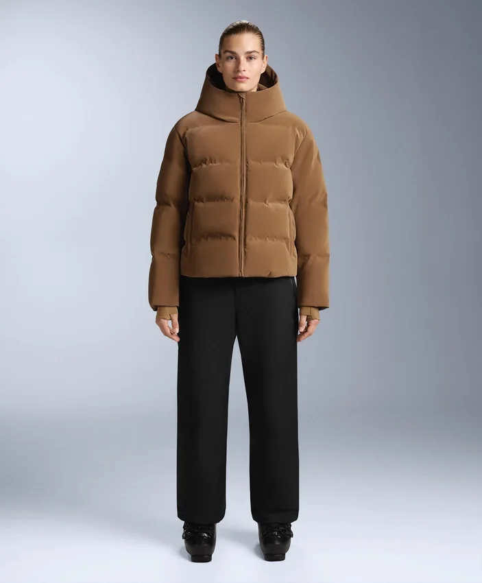 Veste matelassée en satin 80 % duvet et 20 % plumes Minardi Piume Ski, résistante à l’eau Veste matelassée en satin 80 % duvet et 20 % plumes Minardi Piume Ski, résistante à l’eau