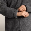 Veste oversize en peaux lainées avec capuche doublée de fausse fourrure Veste oversize en peaux lainées avec capuche doublée de fausse fourrure