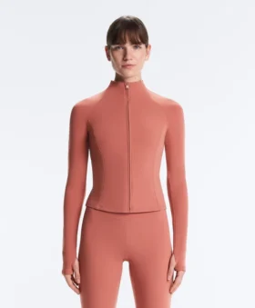 Veste technique légère et chaude