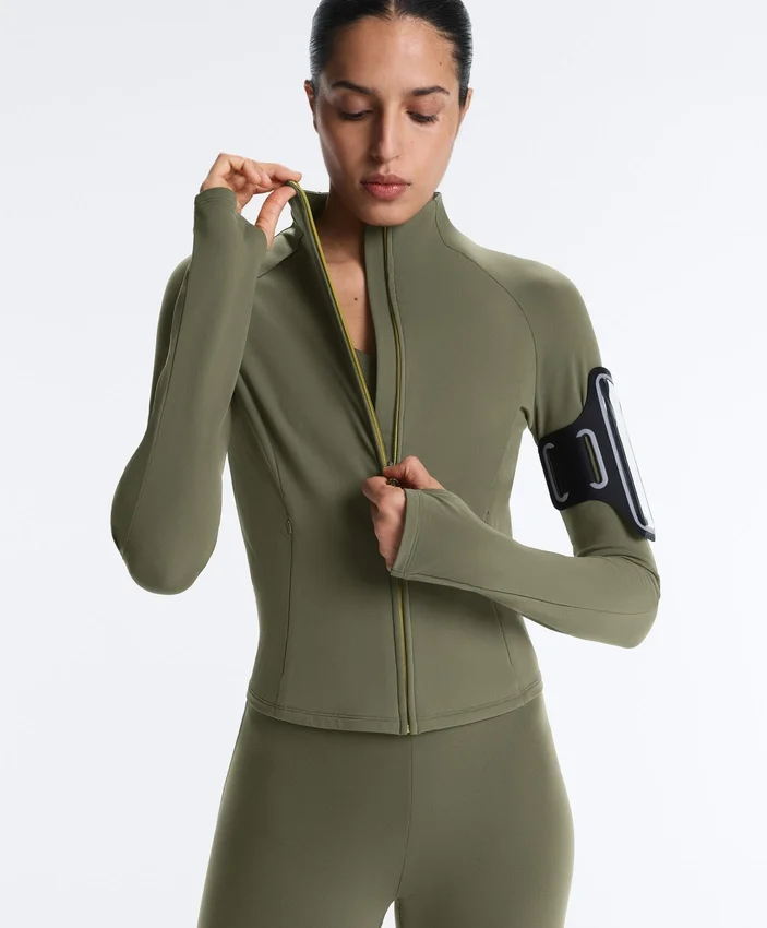 Veste technique légère et chaude Veste technique légère et chaude