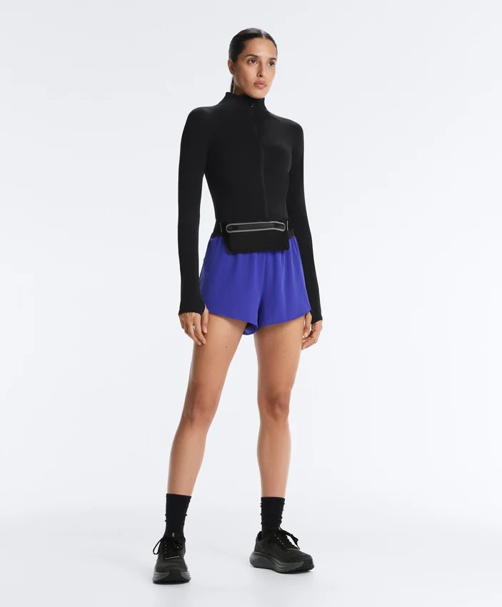 Veste technique légère et chaude avec coutures Veste technique légère et chaude avec coutures