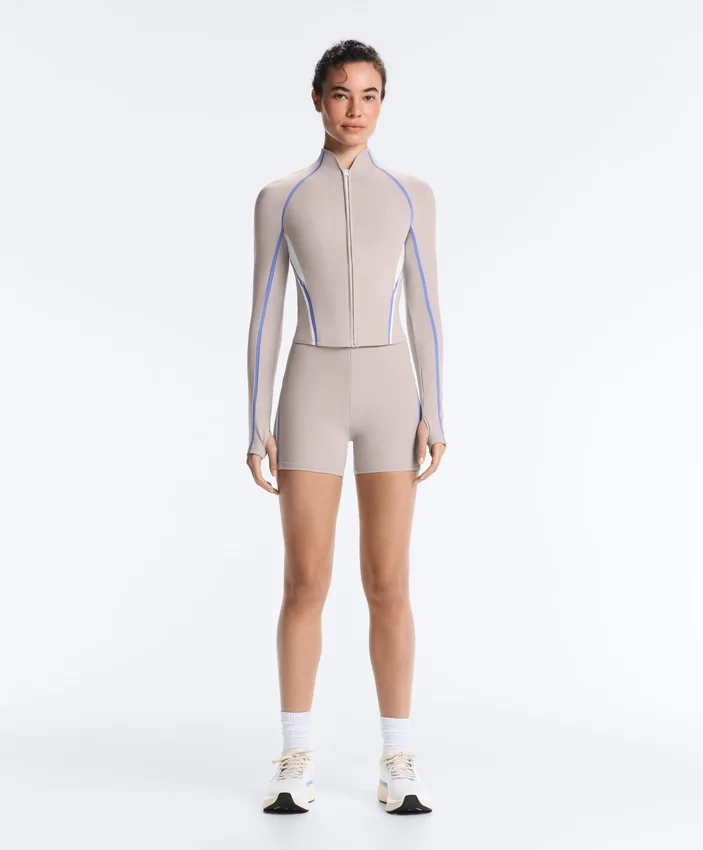 Veste technique légère et chaude à contraste Veste technique légère et chaude à contraste