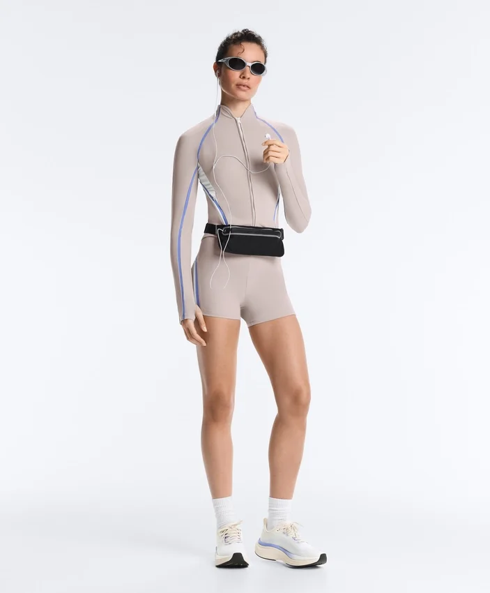 Veste technique légère et chaude à contraste Veste technique légère et chaude à contraste