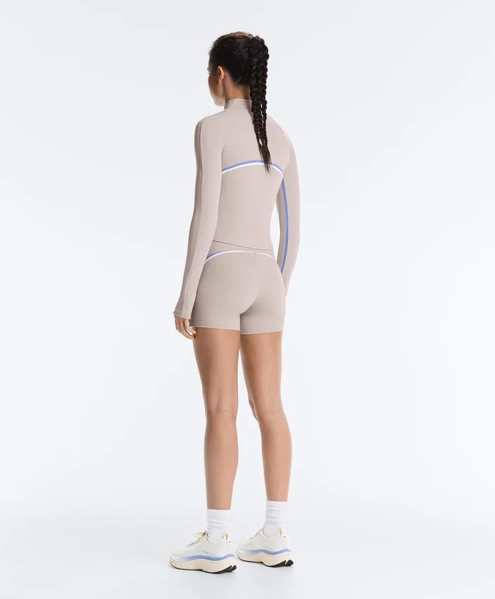 Veste technique légère et chaude à contraste Veste technique légère et chaude à contraste