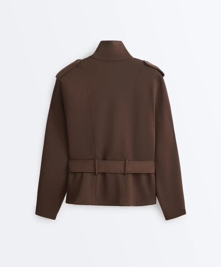 Veste utilitaire courte en piqué avec ceinture Veste utilitaire courte en piqué avec ceinture
