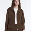 Veste utilitaire courte en piqué avec ceinture Veste utilitaire courte en piqué avec ceinture